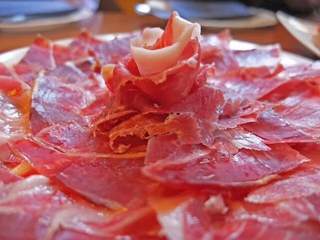 el tapeo madrileno arte y tradicion en los bares de la ciudad 5 Madrid guia online web